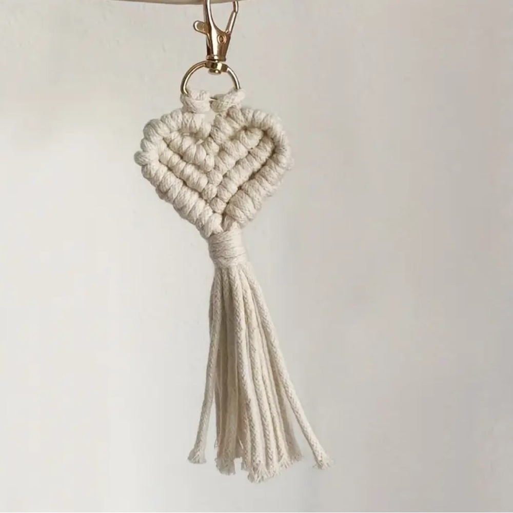 ANTHROPOLOGIE Macrame Heart Bag Charm Keychain Bohemian Purse Jewelry NEW NWT
